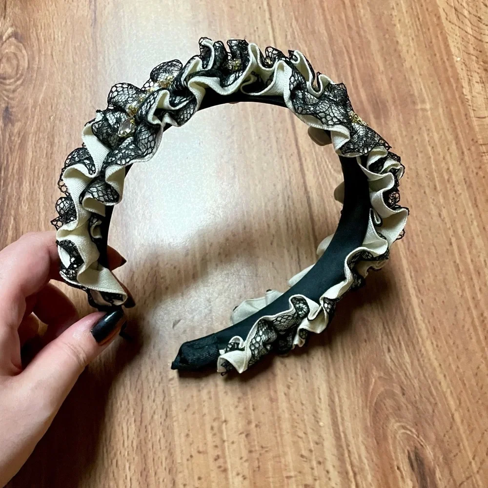 Lace Ruffle Embellished Headband